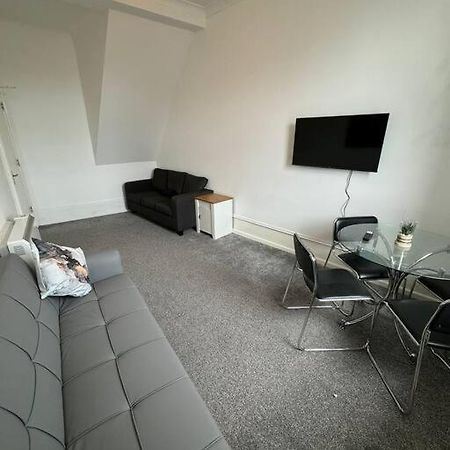 City Center Gem- Flat For 6 In Sheffield Gs404 ภายนอก รูปภาพ