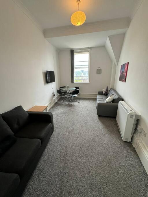 City Center Gem- Flat For 6 In Sheffield Gs404 ภายนอก รูปภาพ